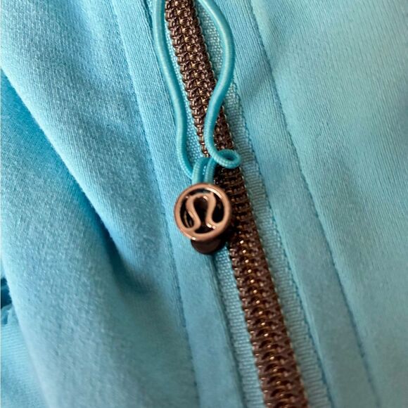 Lululemon Light Blue Zip-Up Jacket Woman’s Size L - Picture 5 of 6
